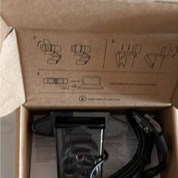 Logitech Webcam Box - Brown - Picture 2 of 3